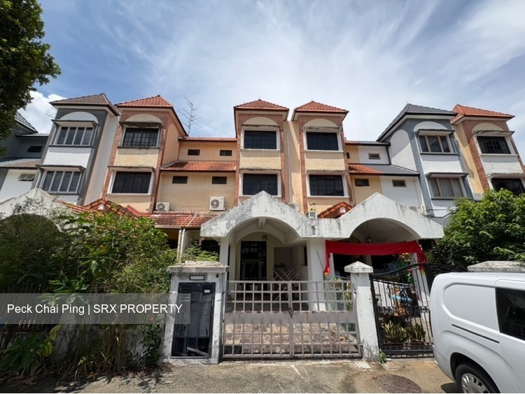Upper Paya Lebar Road (D19), Terrace #547673071